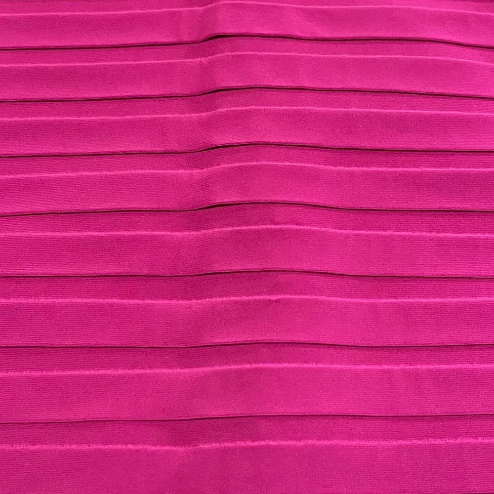 Adrianna Papell Body Con Magenta Tiered Bandage Style Dress Knee Length Size 10